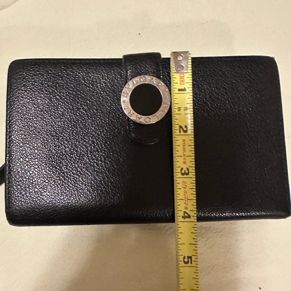 BVLGARI black leather wallet. GUC. Snap and zippers work. 8 credit card slots - Picture 12 of 16